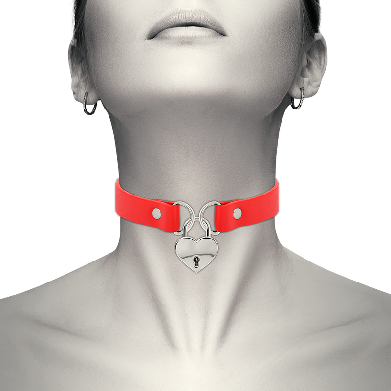 COQUETTE CHIC DESIRE - RED VEGAN LEATHER NECKLACE WITH HEART ACCESSORY WITH KEY - Amore24