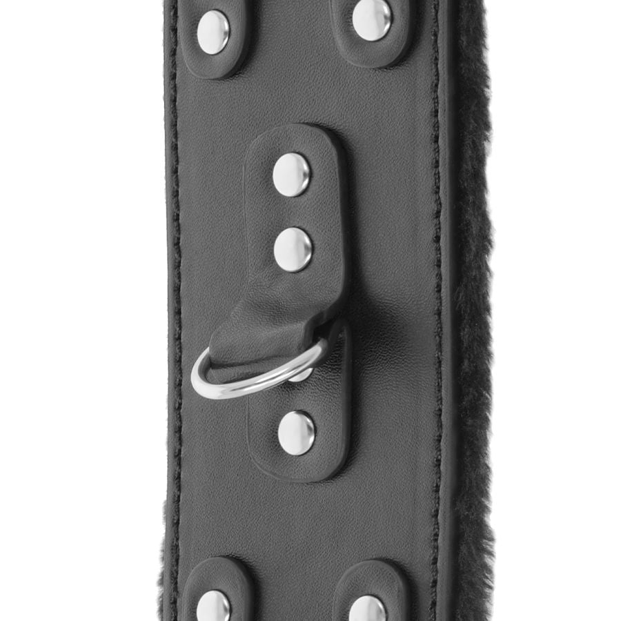 DARKNESS - BLACK ADJUSTABLE LEATHER HANDCUFFS WITH LINING - Amore24