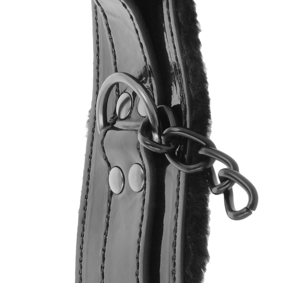 DARKNESS - BLACK ADJUSTABLE LEATHER HANDCUFFS WITH PADLOCK - Amore24