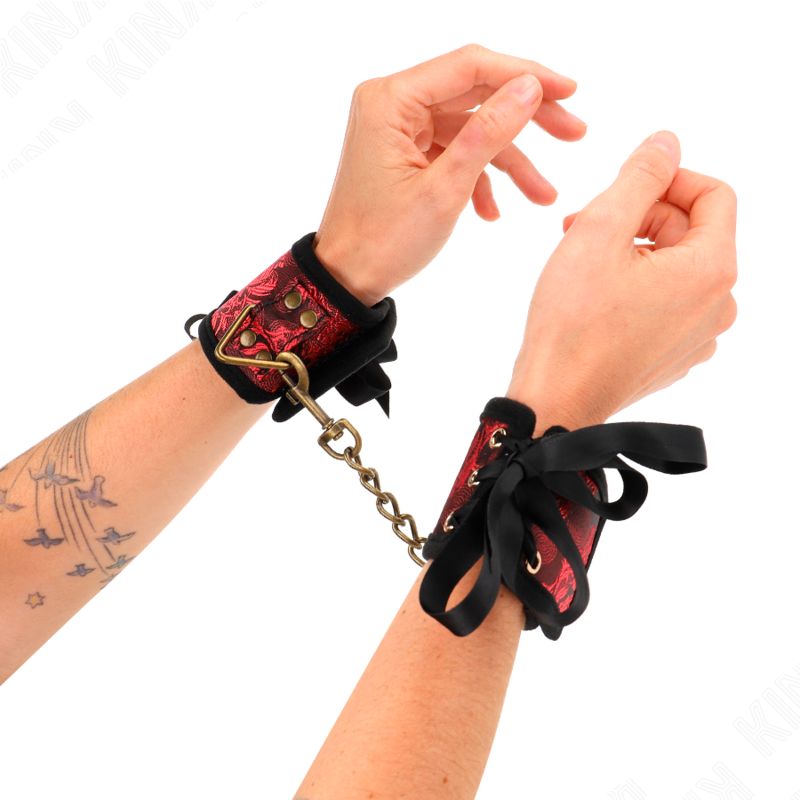 KINK - SCANDAL WRIST RESTRAINTS RED-BLACK LACE DETAILS 24.5 CM X 6.5 CM - Amore24