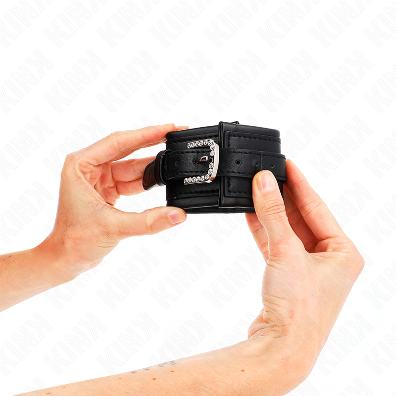 KINK - RHINESTONE BUCKLE WRIST RESTRAINTS BLACK ADJUSTABLE 25-32 CM X 5.5 CM - Amore24