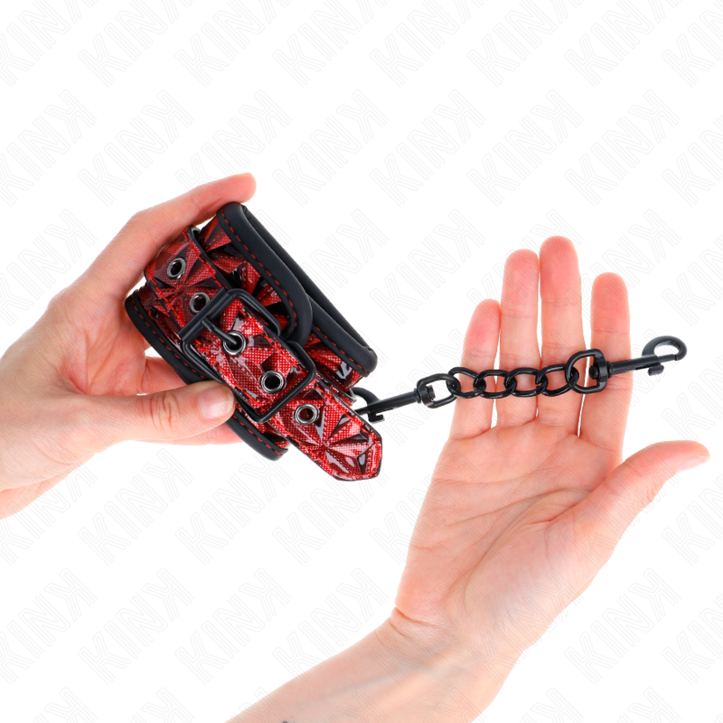 KINK - DIAMOND PATTERN WRIST RESTRAINTS DARK RED ADJUSTABLE 17-26 CM X 5.5 CM - Amore24