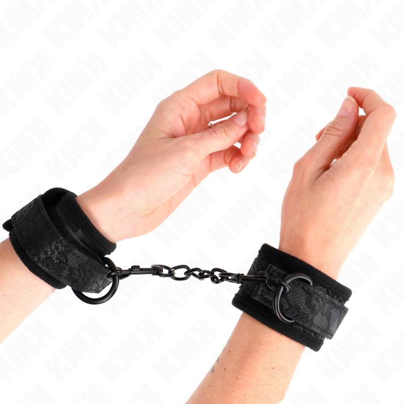 KINK - DARK LACE COVERED WRIST CUFFS NEOPRENE ADJUSTABLE BLACK 20-29 CM X 5 CM - Amore24