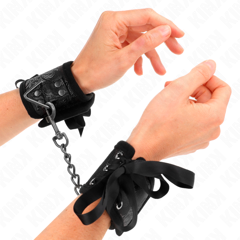 KINK - SCANDAL WRIST RESTRAINTS BLACK LACE DETAILS 24.5 CM X 6.5 CM - Amore24