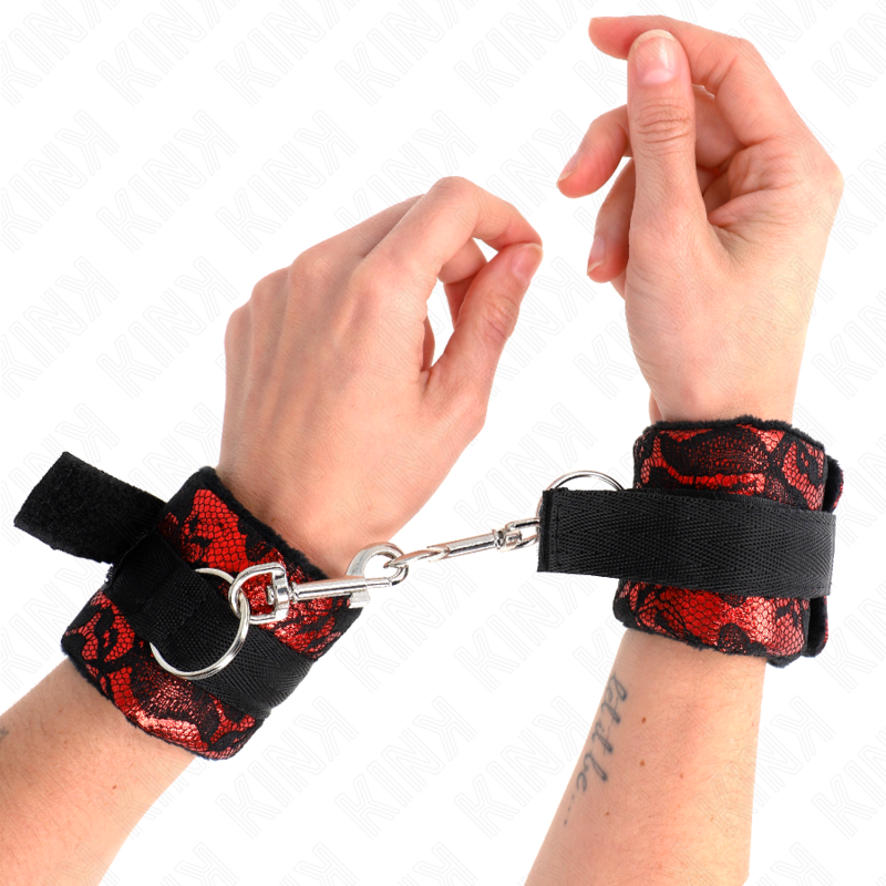 KINK - SCANDAL WRIST RESTRAINTS RED-BLACK - Amore24