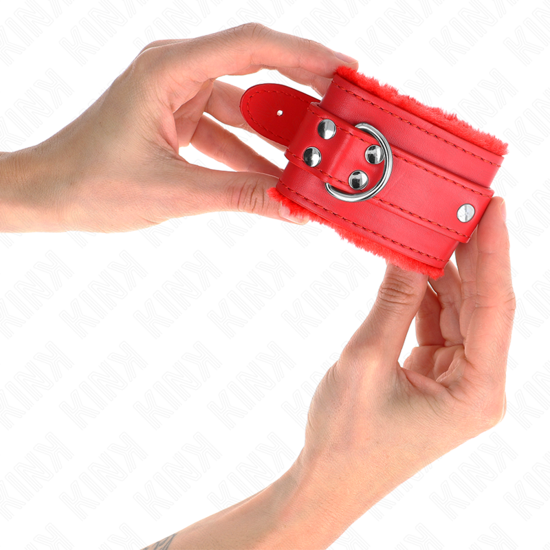 KINK - FUR LINED WRIST RESTRAINTS RED WITH RED BELT ADJUSTABLE 17-29 CM X 6 CM - Amore24