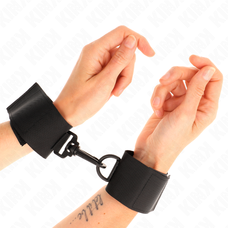KINK - NYLON WRIST RESTRAINTS BLACK - Amore24