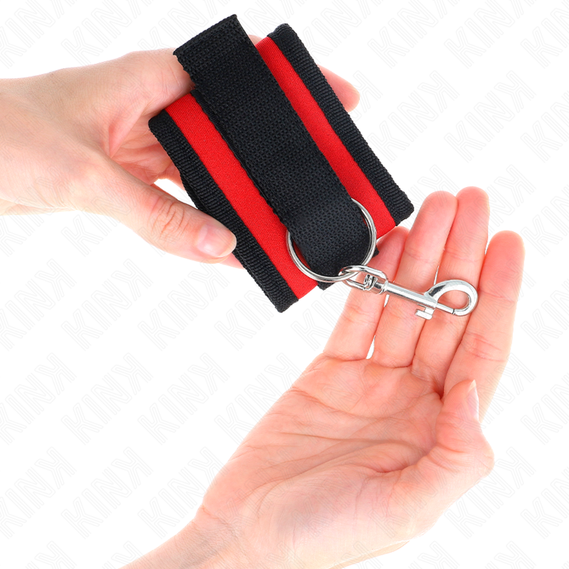 KINK - NYLON BIND HOOK&LOOP WRIST RESTRAINTS RED-BLACK MODEL 2 ADJUSTABLE 18-35 CM X 6 CM - Amore24