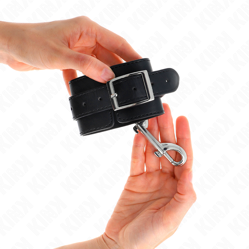 KINK - WRIST RESTRAINTS-SINGLE RIVET ROW BLACK ADJUSTABLE 17-28 CM X 5 CM - Amore24