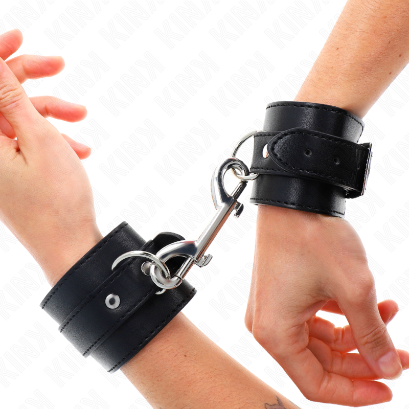 KINK - WRIST RESTRAINTS-SINGLE RIVET ROW AND BIG BUCKLE BLACK ADJUSTABLE 17-28 CM X 5 CM - Amore24