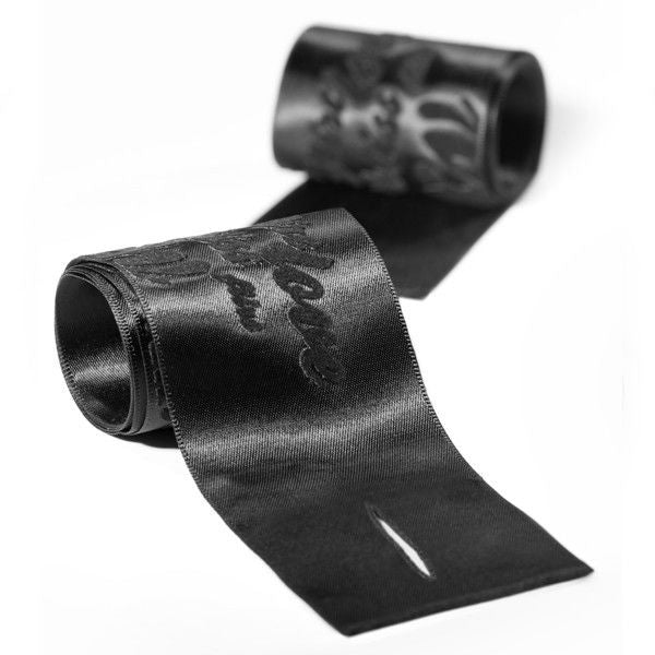 BIJOUX - LES PETITS BONBONS SENSUAL SILKY HANDCUFFS - Amore24