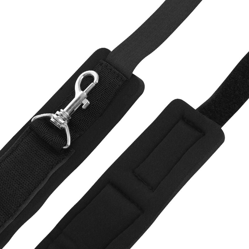 DARKNESS - BONDAGE DOOR HANDCUFFS - Amore24