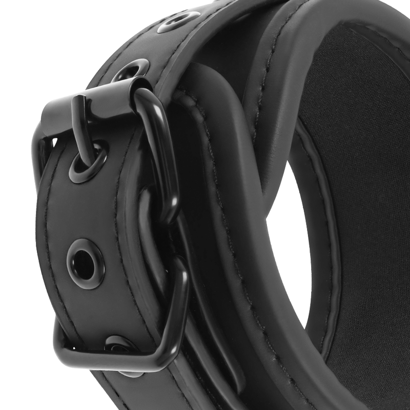 FETISH SUBMISSIVE - VEGAN LEATHER HANDCUFFS WITH NOPRENE LINING - Amore24