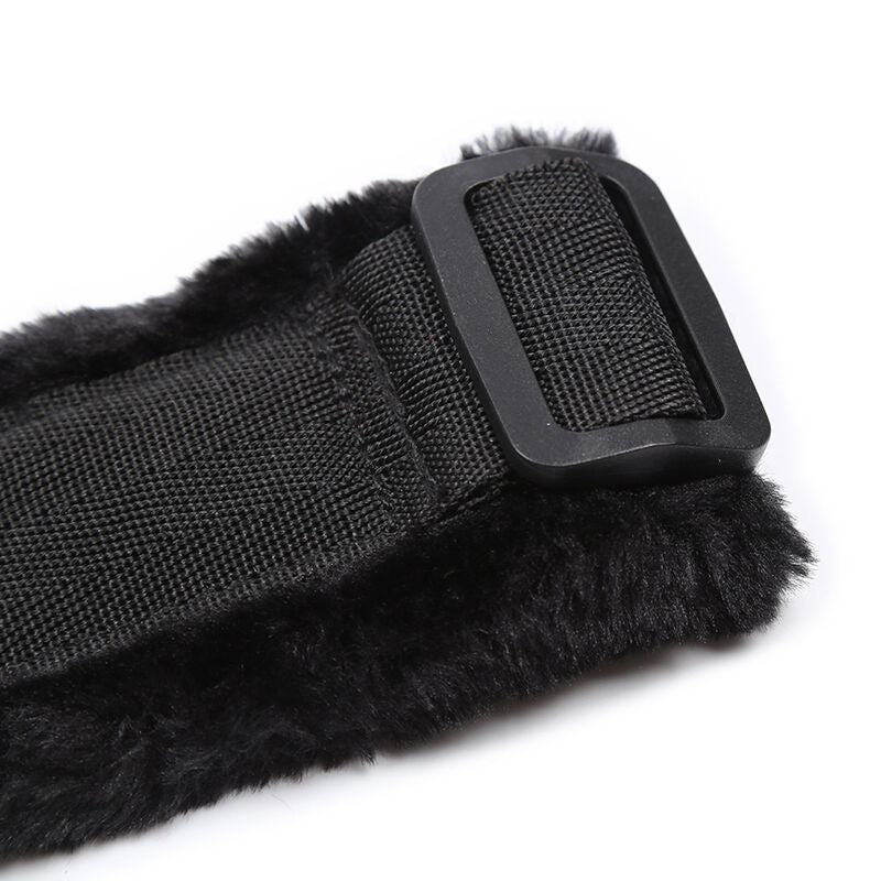 OHMAMA FETISH - FURRY LINED WRIST RESTRAINTS - Amore24