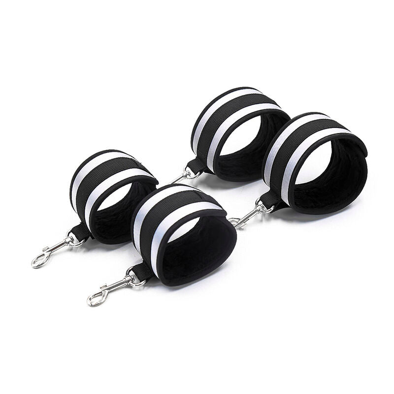 OHMAMA FETISH - GREY WRIST CUFFS - Amore24