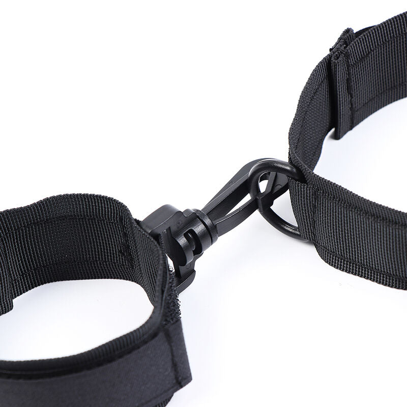 OHMAMA FETISH - NYLON HANDCUFFS AND COLLAR - Amore24